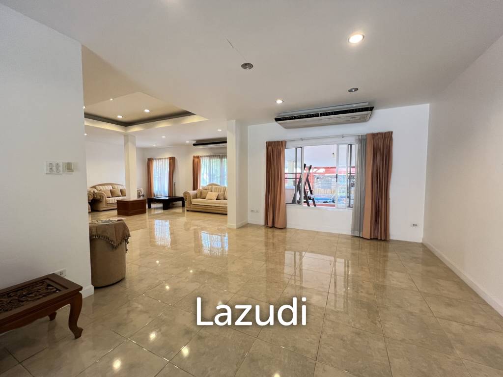 4 Bedrooms Spacious Well Maintained House for Sale