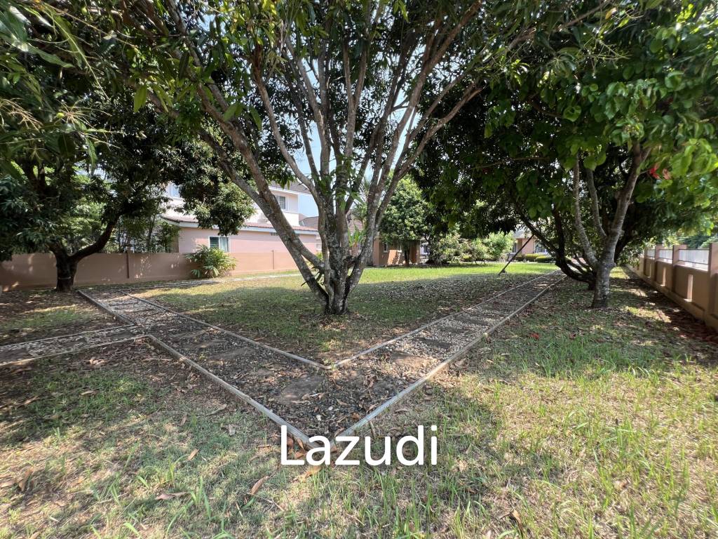 4 Bedrooms Spacious Well Maintained House for Sale