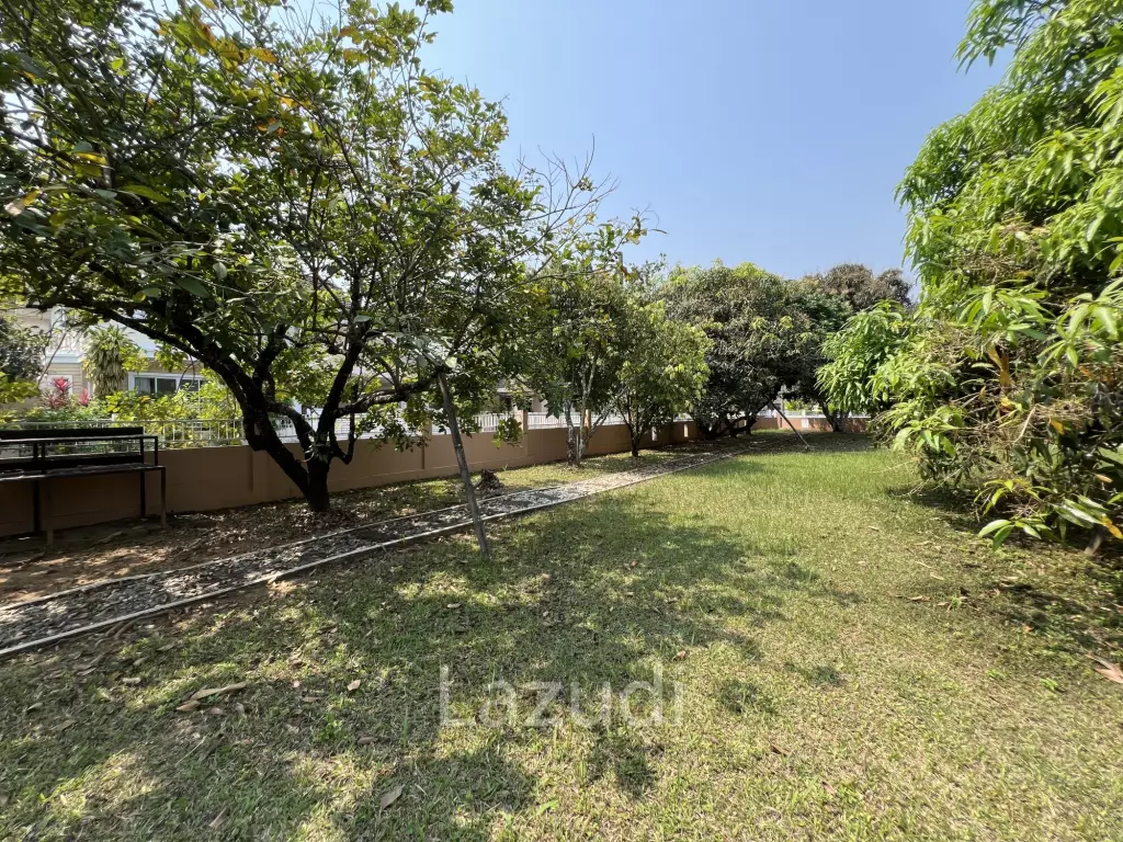 4 Bedrooms Spacious Well Maintained House for Sale