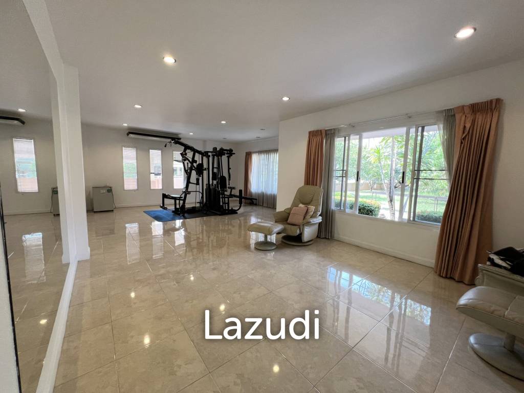 4 Bedrooms Spacious Well Maintained House for Sale