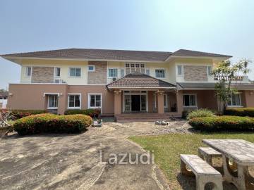 4 Bedrooms Spacious Well Maintained House for Sale