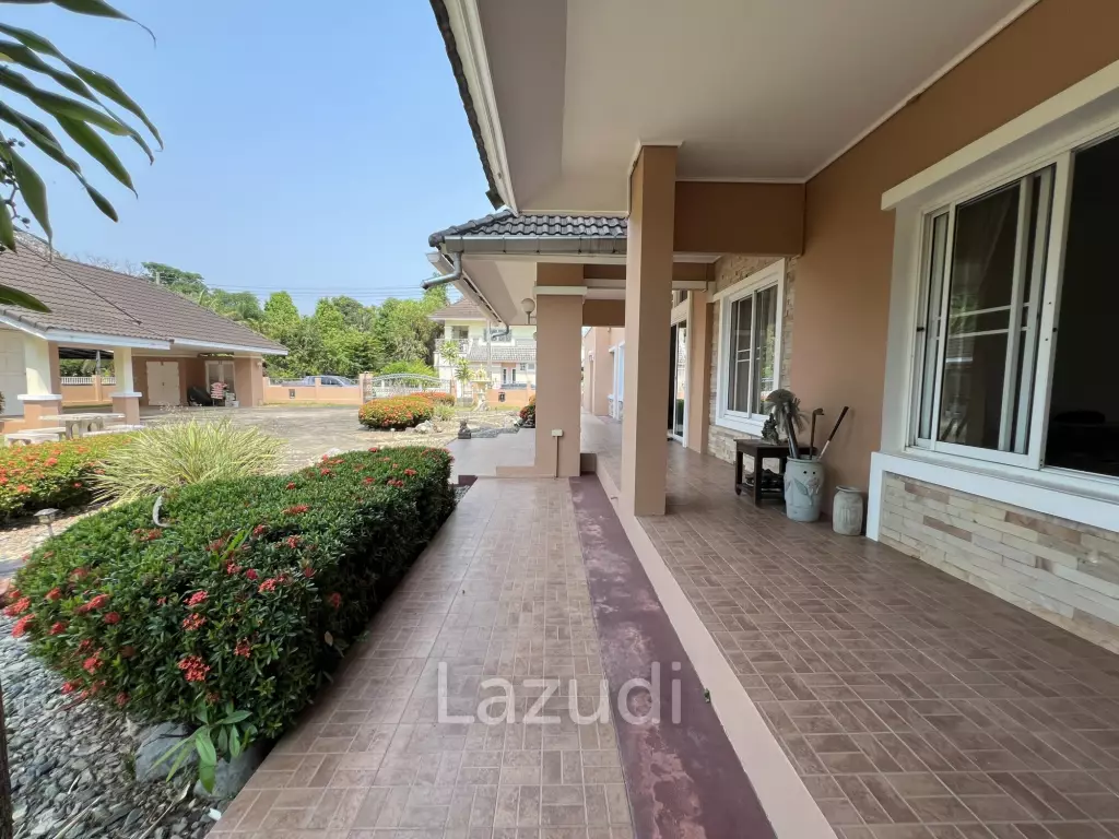 4 Bedrooms Spacious Well Maintained House for Sale
