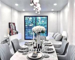 3 bed 3 bath 4-Storey Townhouse in Khlong San Bangkok