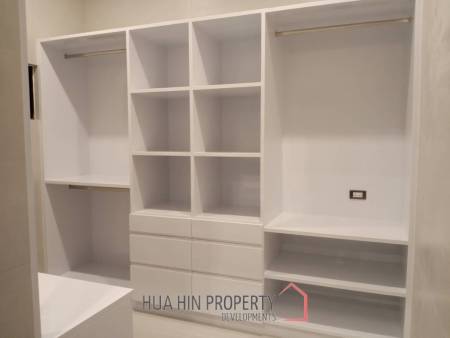 LA LUA RESORT : 4 bed 2 storey modern villa with great view