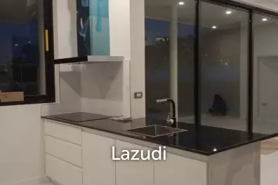 LA LUA RESORT : 4 bed 2 storey modern villa with great view