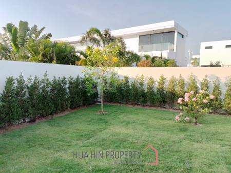 LA LUA RESORT : 4 bed 2 storey modern villa with great view