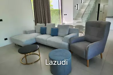 LA LUA RESORT : 4 bed 2 storey modern villa with great view
