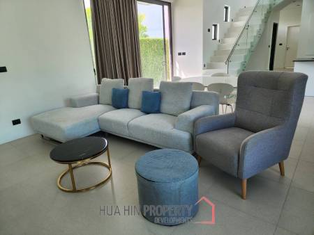 LA LUA RESORT : 4 bed 2 storey modern villa with great view