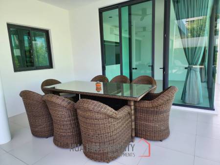 LA LUA RESORT : 4 bed 2 storey modern villa with great view