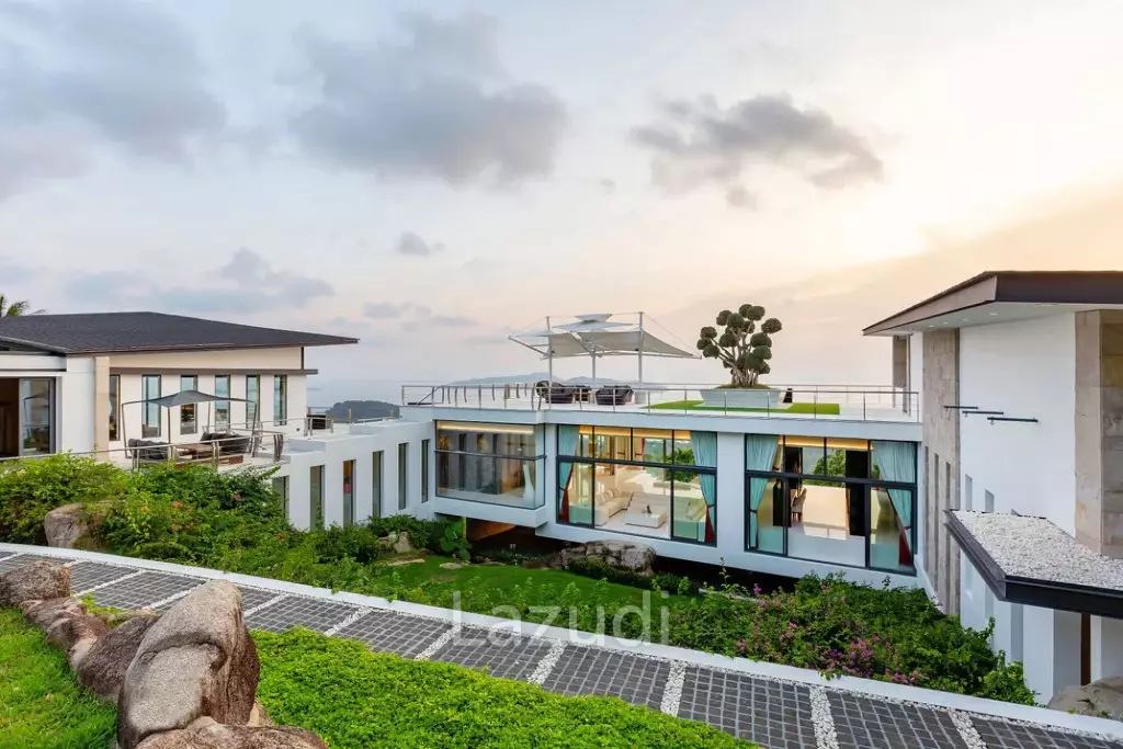 Luxury 5-Bed Villa with Panoramic Sunset Ocean Views