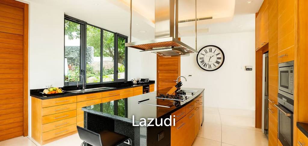 Luxury 5-Bed Villa with Panoramic Sunset Ocean Views