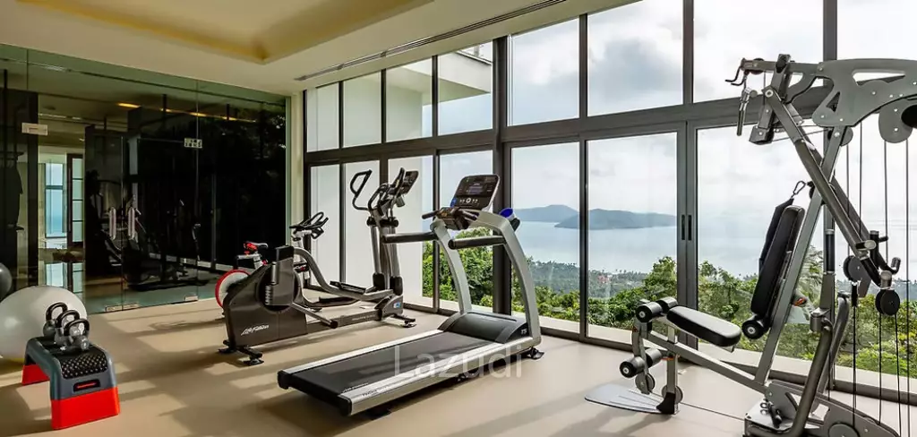 Luxury 5-Bed Villa with Panoramic Sunset Ocean Views