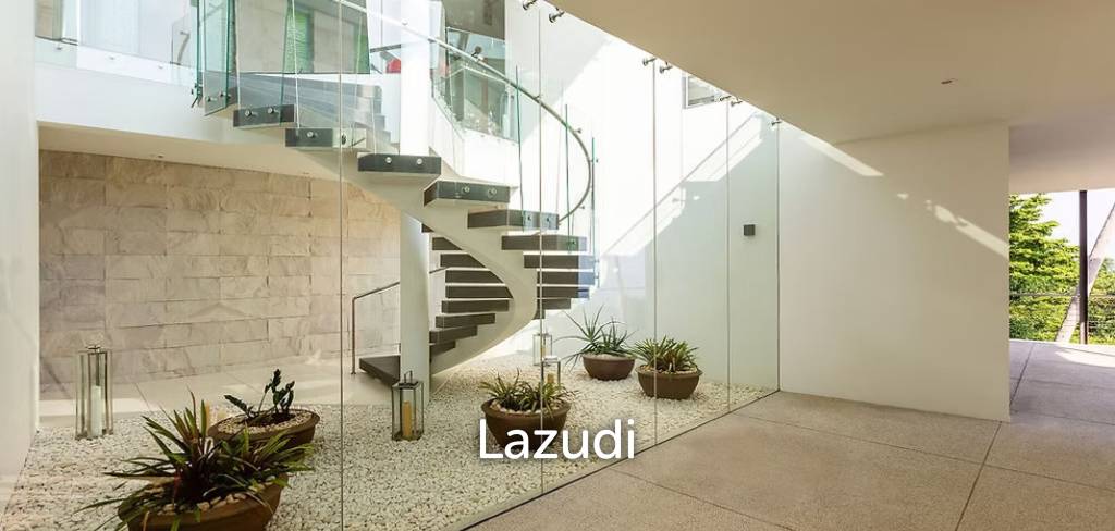 Luxury 5-Bed Villa with Panoramic Sunset Ocean Views