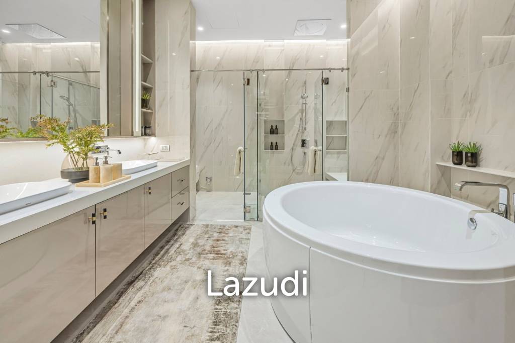 Luxurious Bang Kaeo 4-Bedroom Detached Home