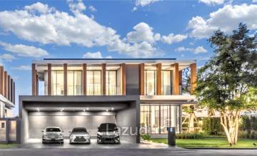 Luxurious Bang Kaeo 4-Bedroom Detached Home