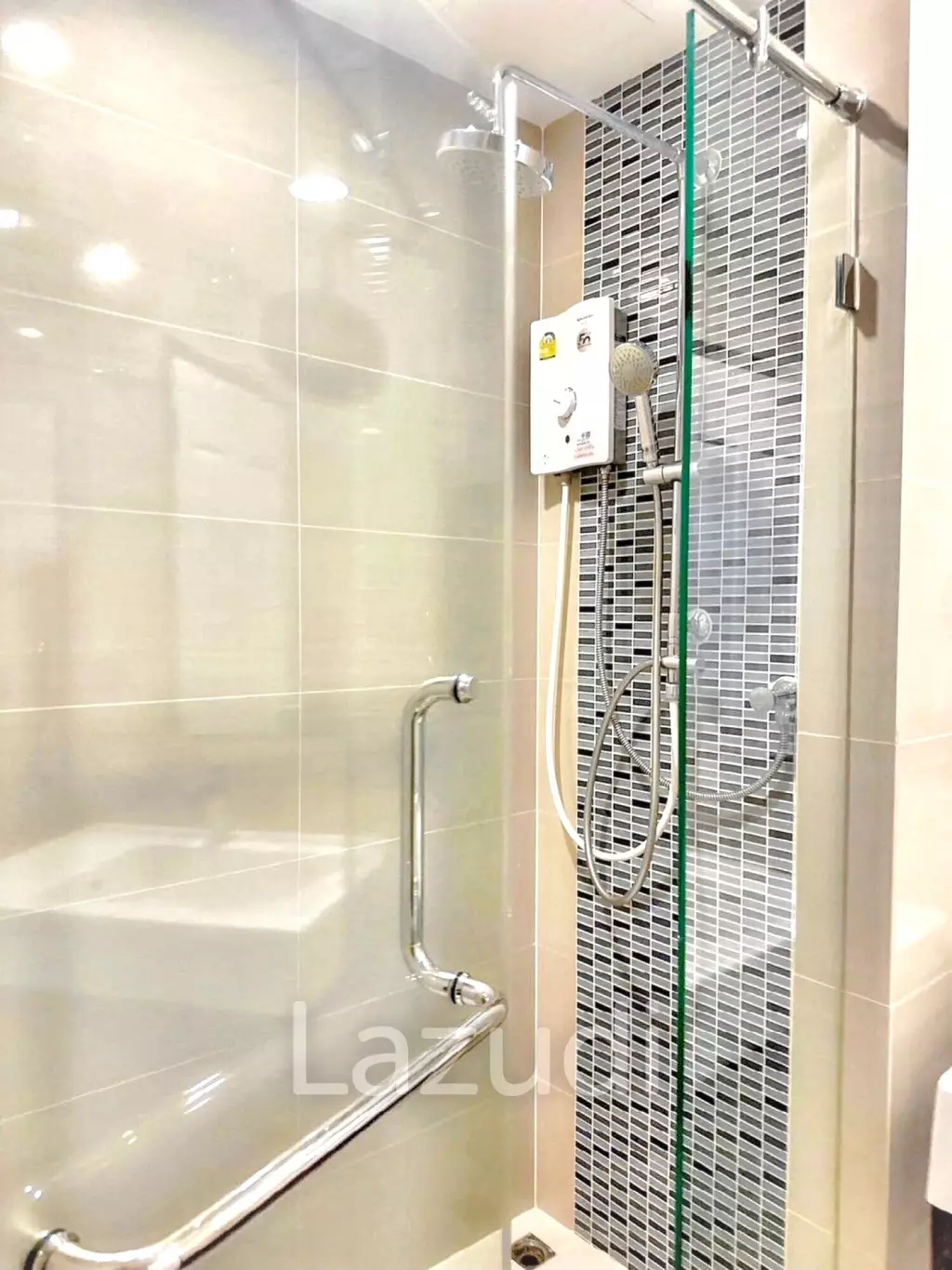 1 Bedroom 1 Bathroom 32 SQ.M The Sky Sukhumvit
