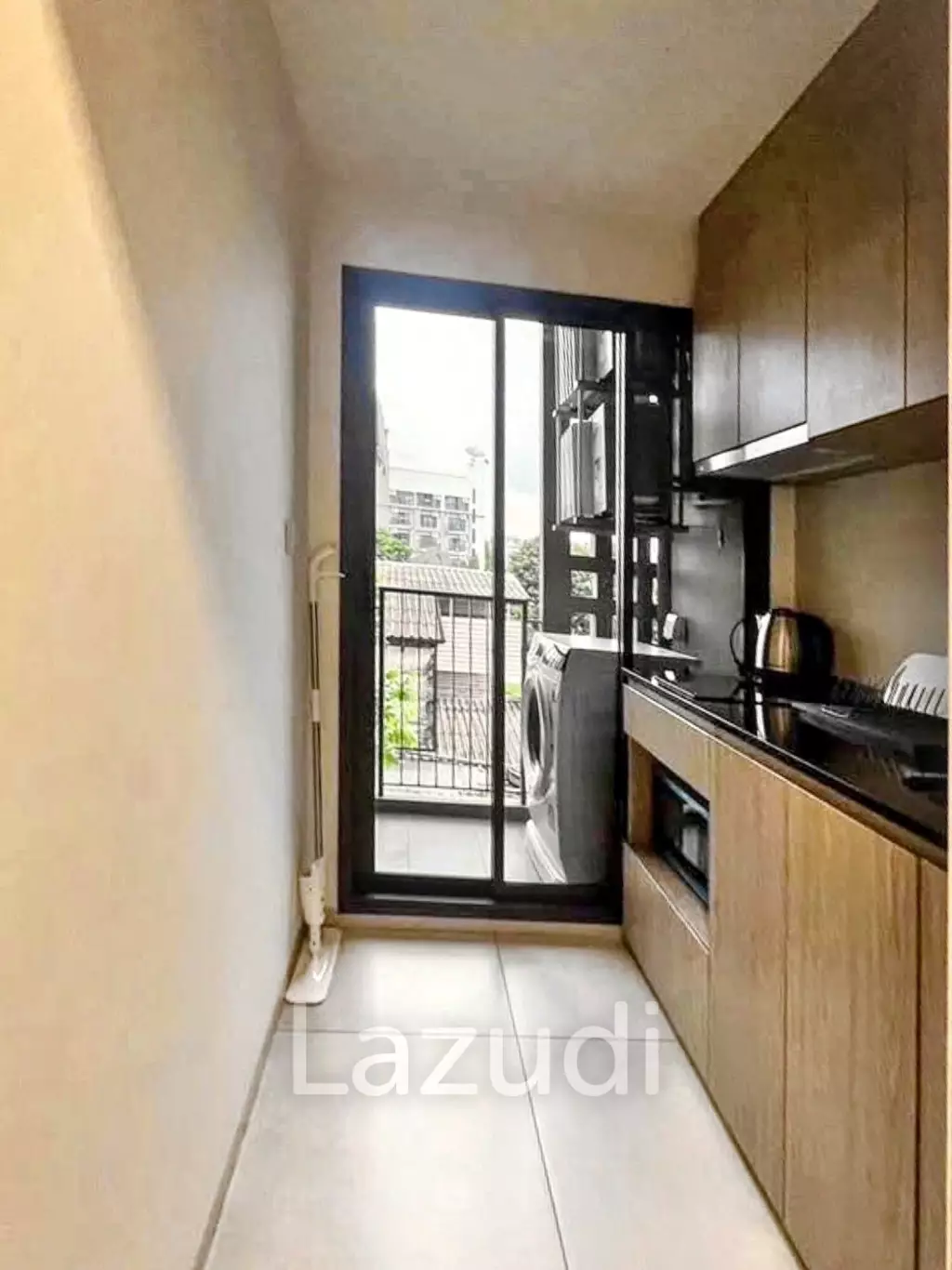 1 Bed 1 Bath 27 SQ.M Chambers On-nut Station