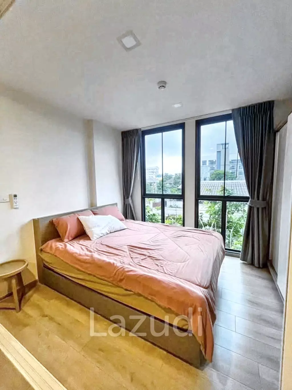 1 Bed 1 Bath 27 SQ.M Chambers On-nut Station