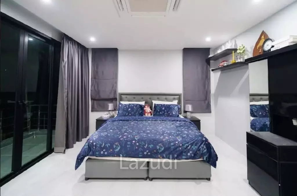 Spacious 6 Bedroom Pool Villa In Cherng Talay
