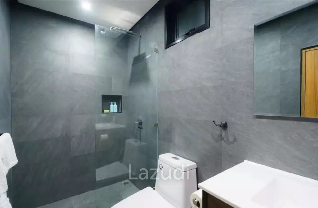 Spacious 6 Bedroom Pool Villa In Cherng Talay