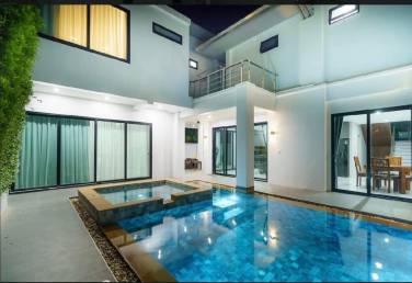 Spacious 6 Bedroom Pool Villa In Cherng Talay