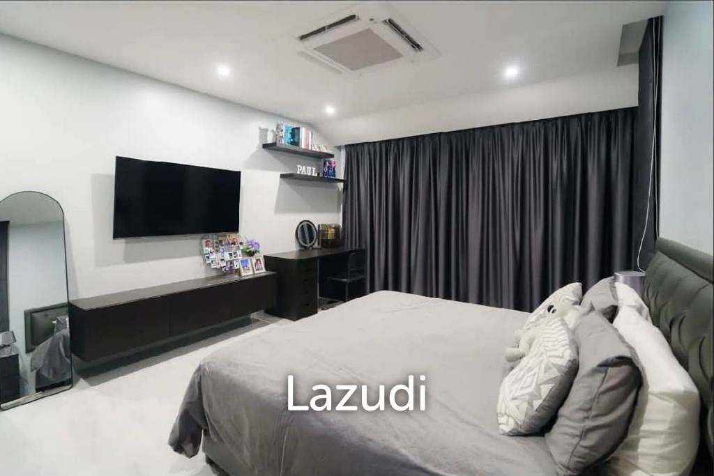 Spacious 6 Bedroom Pool Villa In Cherng Talay