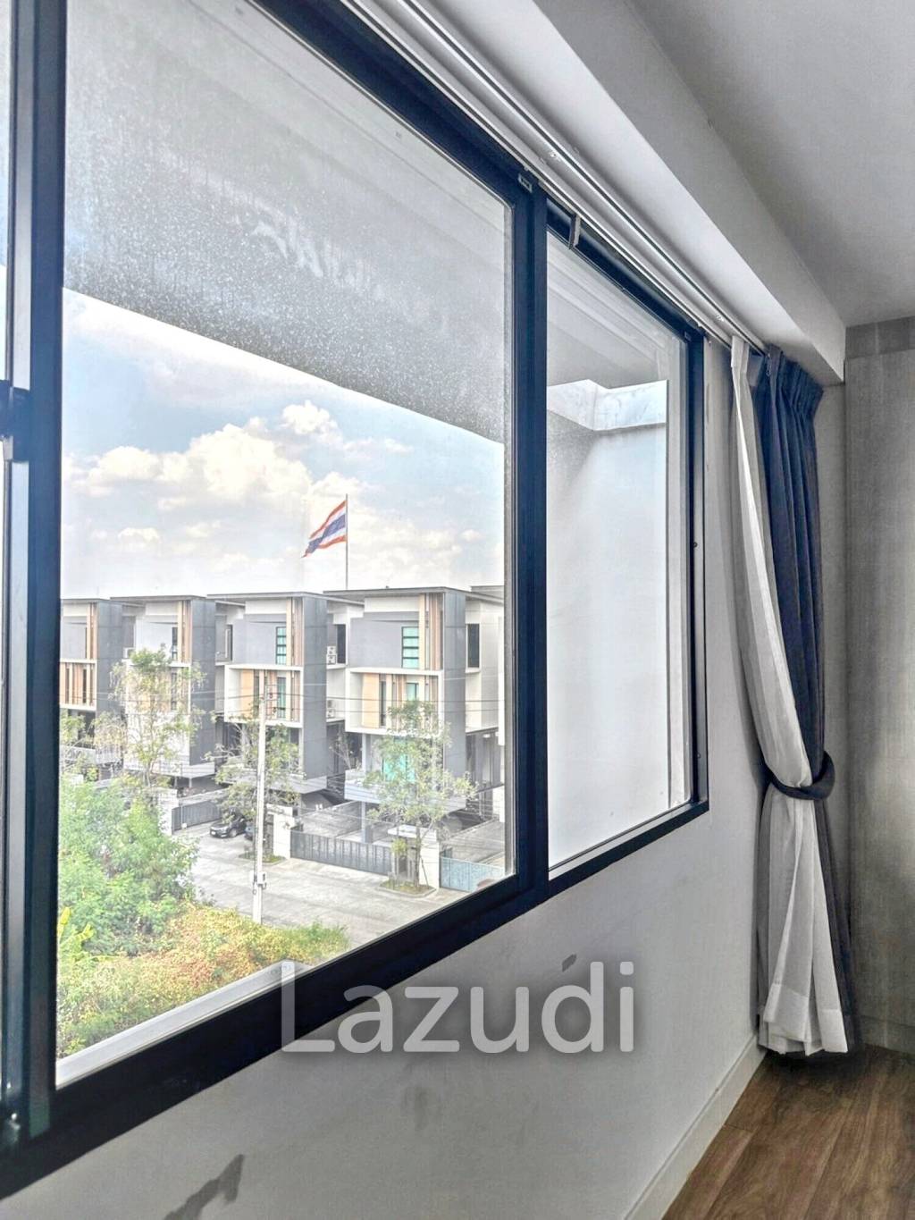 Prime Office for Sale and Rent Near Lertlah School – Fully Furnished