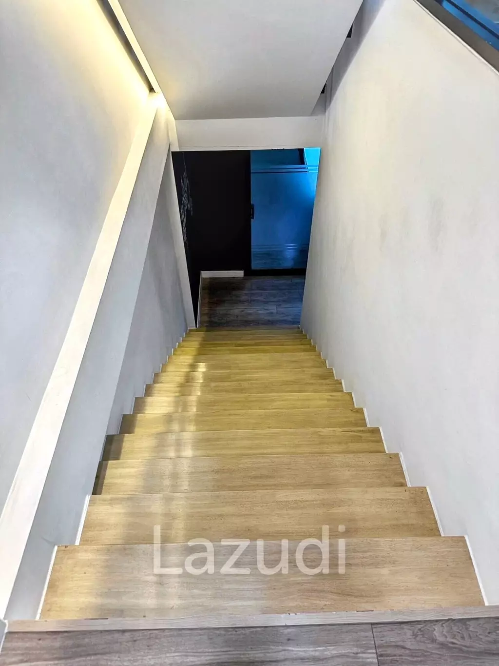 Prime Office for Sale and Rent Near Lertlah School – Fully Furnished