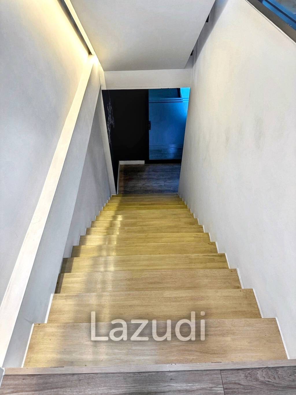 Prime Office for Sale and Rent Near Lertlah School – Fully Furnished
