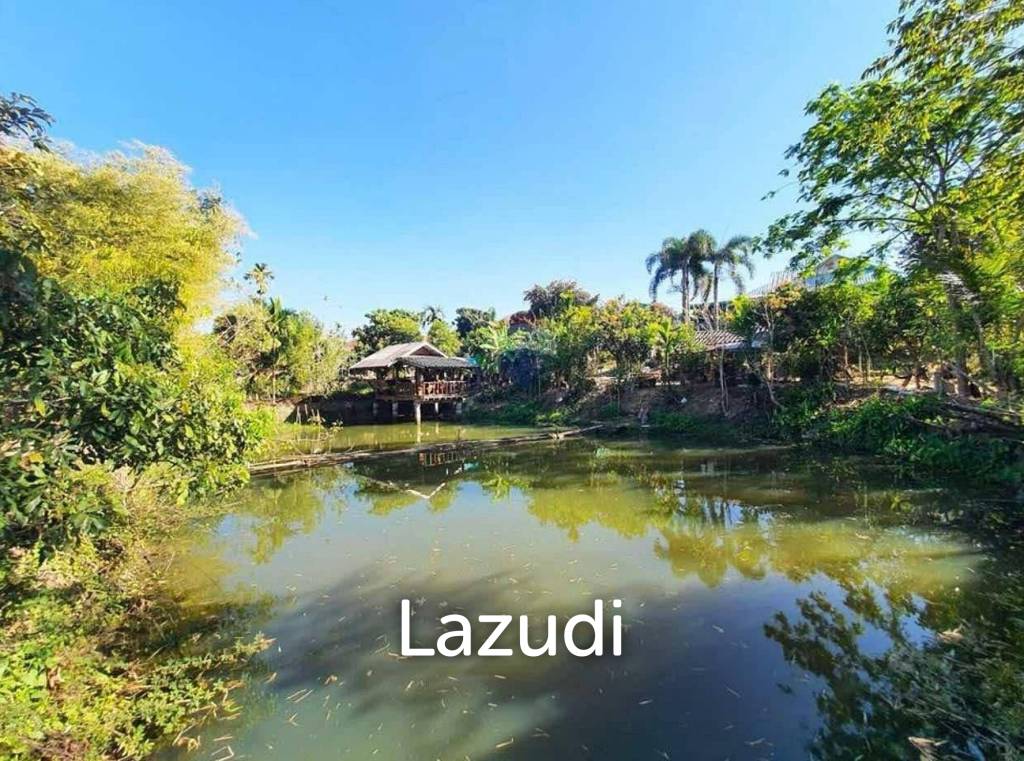 4 Bedrooms House with Warehouse/Shop For Sale