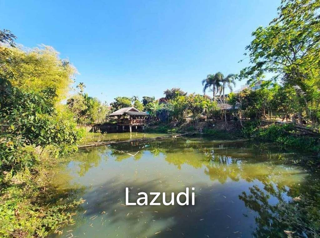 4 Bedrooms House with Warehouse/Shop For Sale