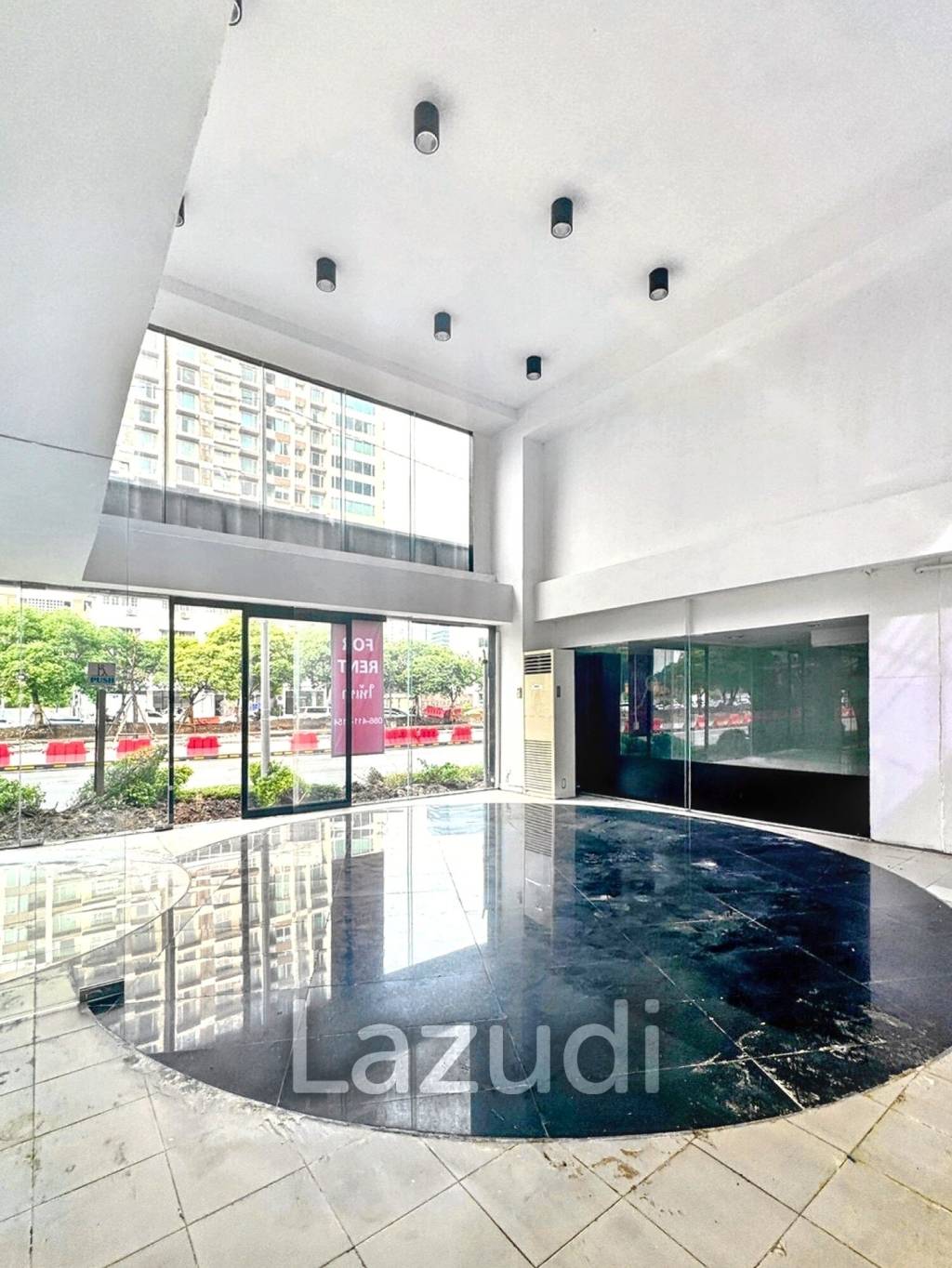 Retail Space for Rent on Naradhiwas Main Road, Sathorn – Prime Location!