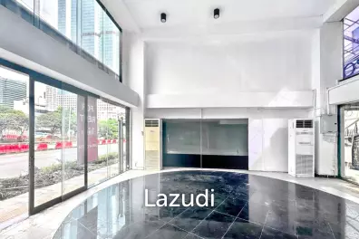 Retail Space for Rent on Naradhiwas Main Road, Sathorn – Prime Location!