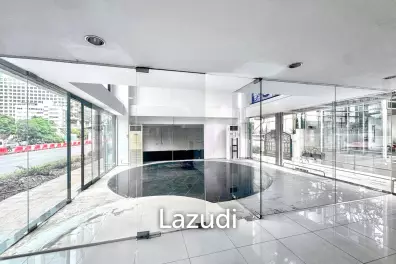 Retail Space for Rent on Naradhiwas Main Road, Sathorn – Prime Location!
