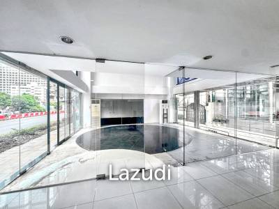 Retail Space for Rent on Naradhiwas Main Road, Sathorn – Prime Location!