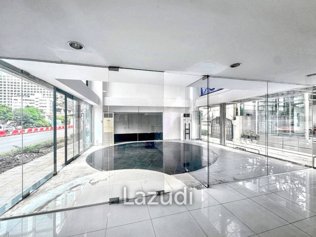 Retail Space for Rent on Naradhiwas Main Road, Sathorn – Prime Location!