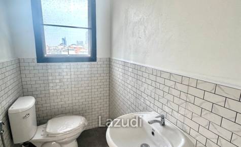 Top Floor Office for Rent with Stunning City Views – Sathorn, Bangkok