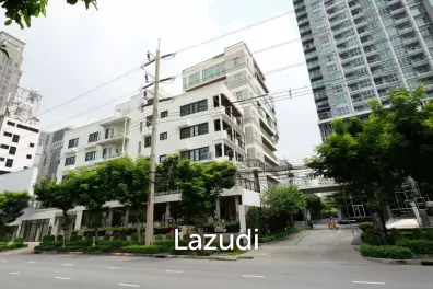 Top Floor Office for Rent with Stunning City Views – Sathorn, Bangkok