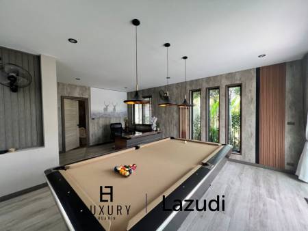 2 STOREY LUXURY VILLA ON SOI 102  : 5 bed in town