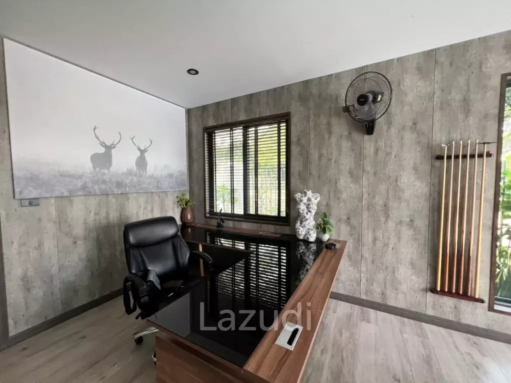 2 STOREY LUXURY VILLA ON SOI 102  : 5 bed in town