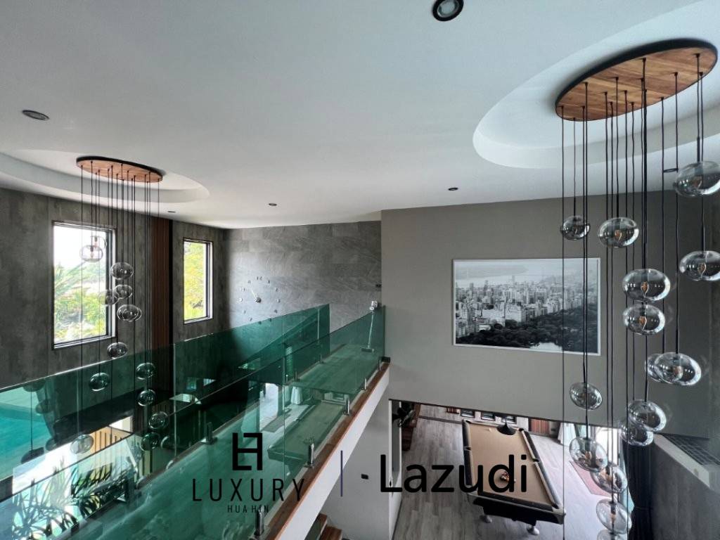 2 STOREY LUXURY VILLA ON SOI 102  : 5 bed in town