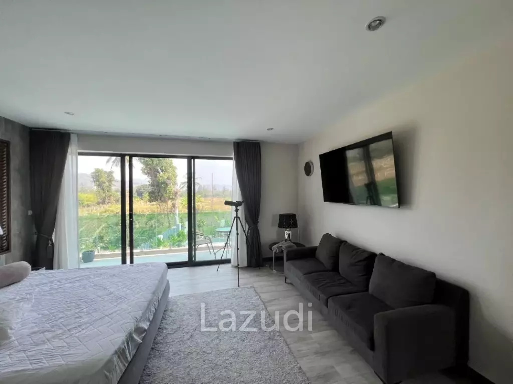 2 STOREY LUXURY VILLA ON SOI 102  : 5 bed in town