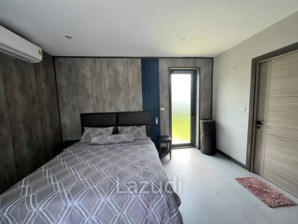 2 STOREY LUXURY VILLA ON SOI 102  : 5 bed in town
