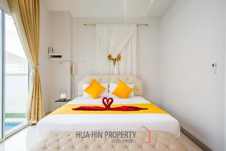 Stunning Pool Villa (4 Bed, 3 Bath)