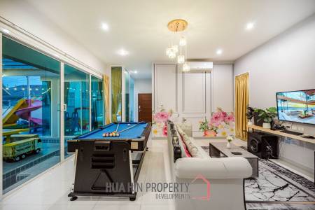 Stunning Pool Villa (4 Bed, 3 Bath)