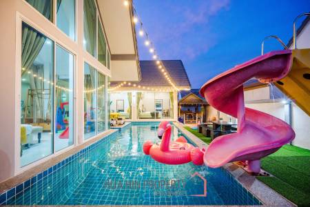 Stunning Pool Villa (4 Bed, 3 Bath)