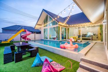 Stunning Pool Villa (4 Bed, 3 Bath)