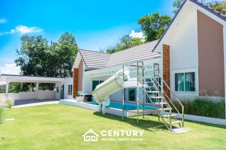 4 Beds 3 Baths 270 SQ.M Pavilion Ville