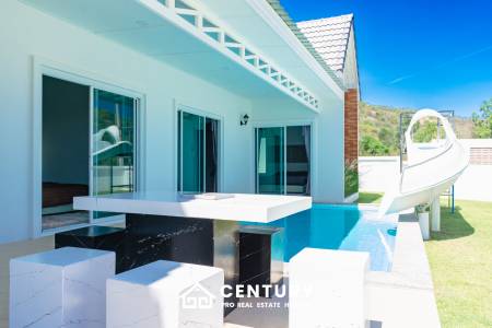 4 Beds 3 Baths 270 SQ.M Pavilion Ville