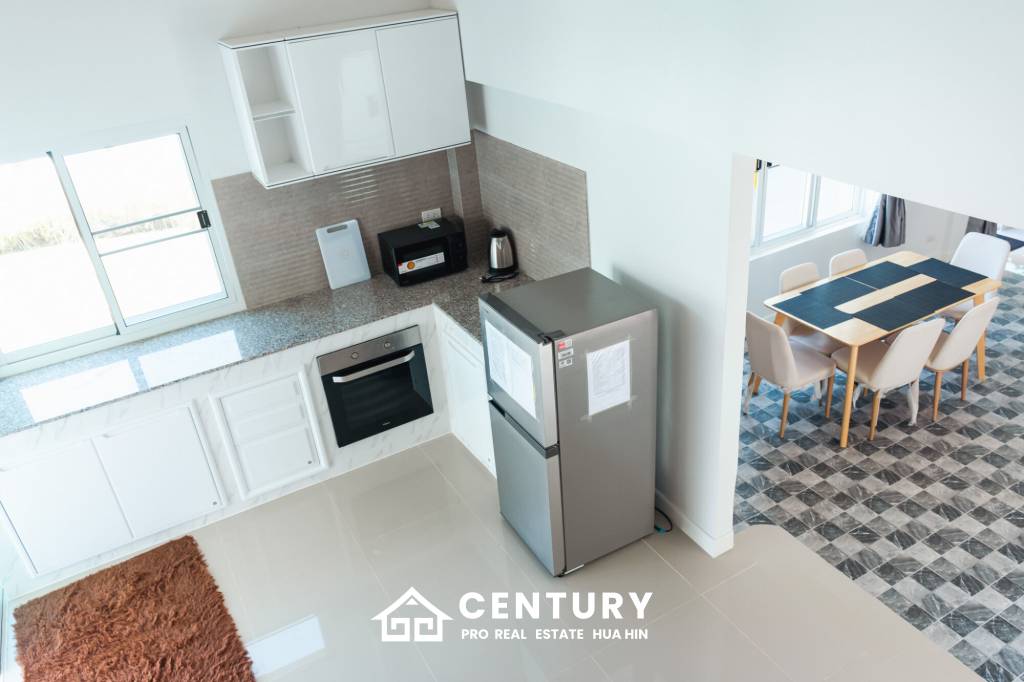 4 Beds 3 Baths 270 SQ.M Pavilion Ville